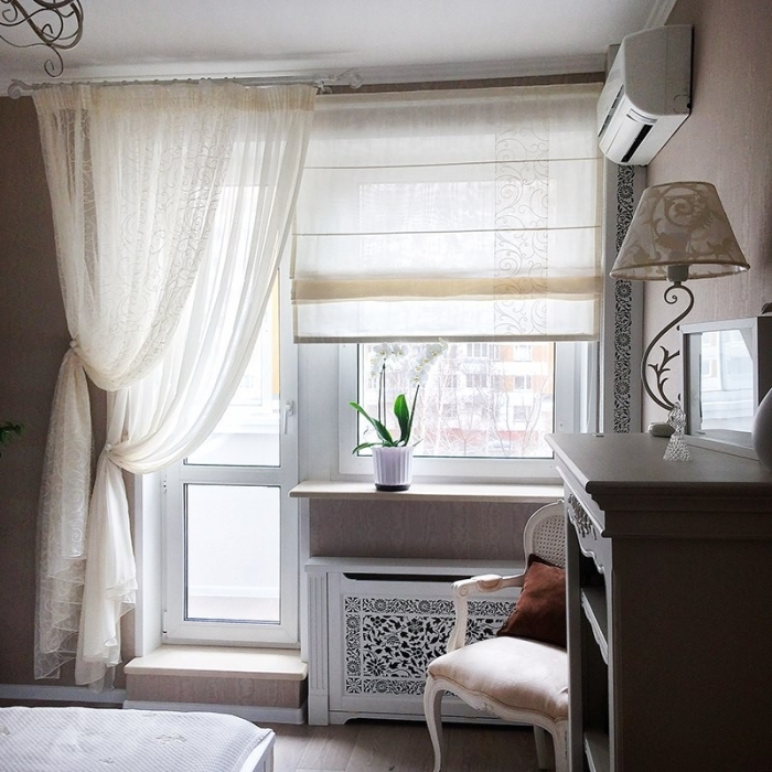 Оформление шторами окна с балконной дверью – фото, рекомендации